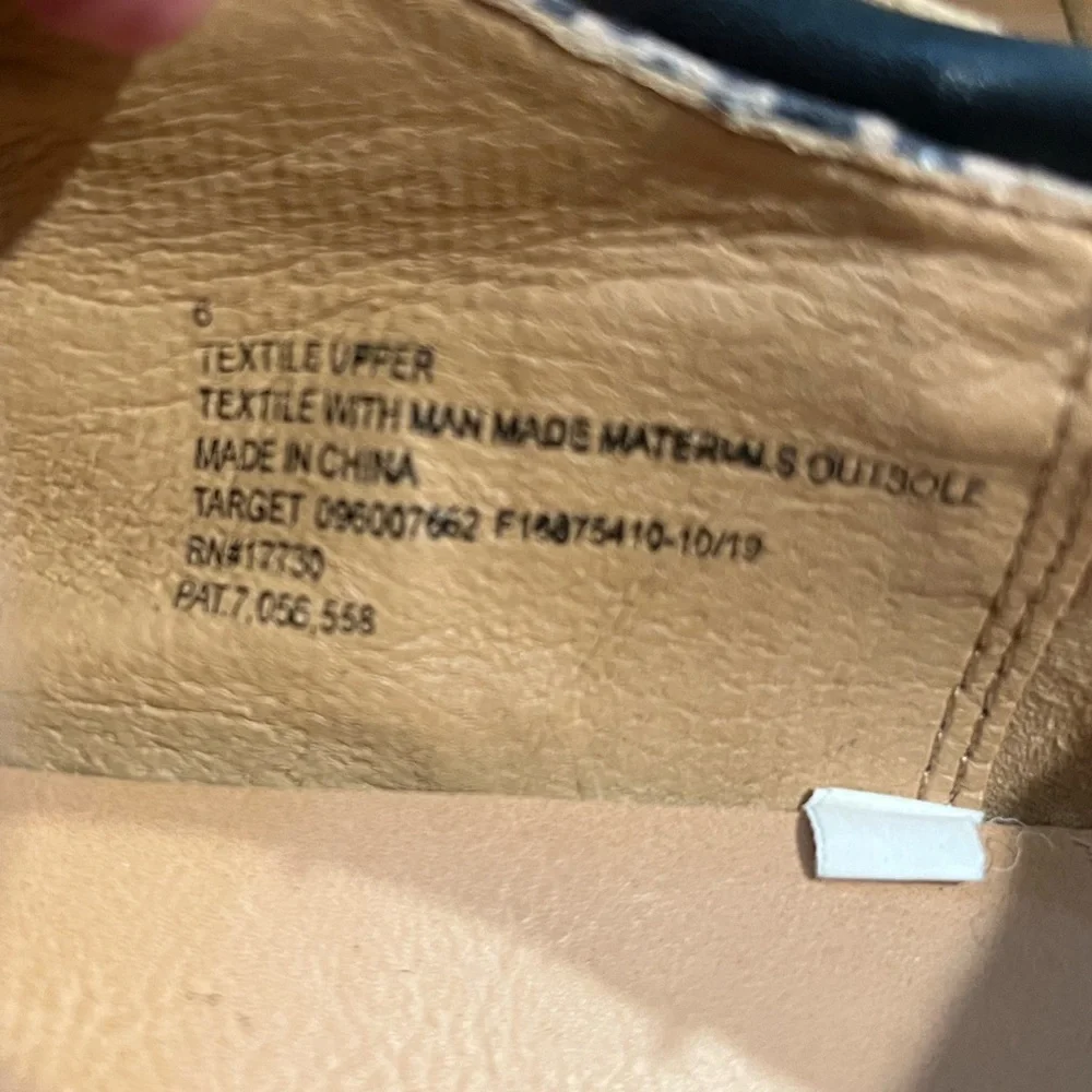 Leopard slip ons - Picture 3 of 4